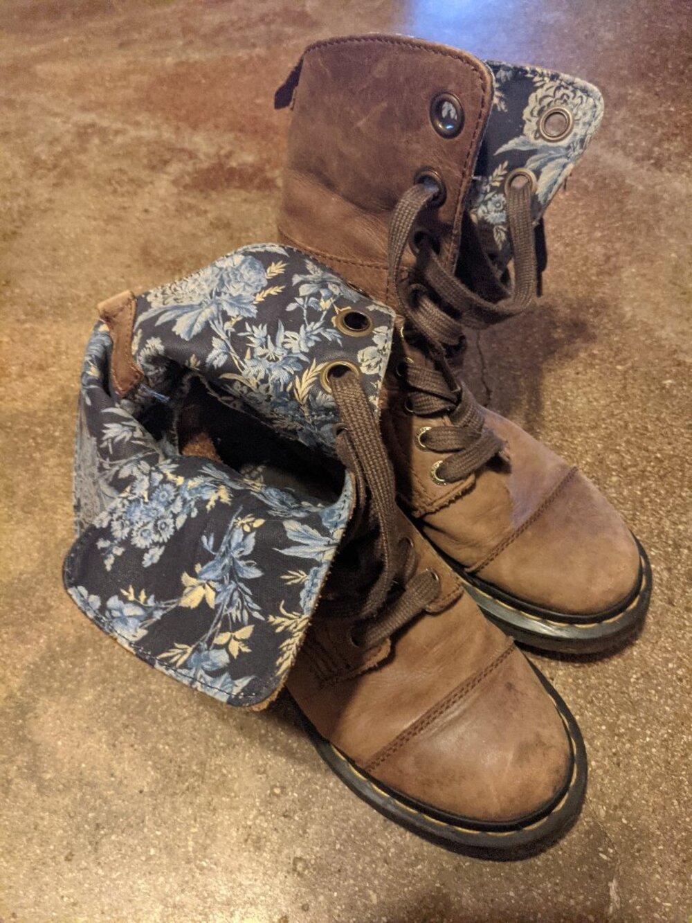 Dr. Martens Boots size 7 eu 38